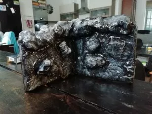 Pozadí a zároveň zeď k rozdělení vodní a suché části